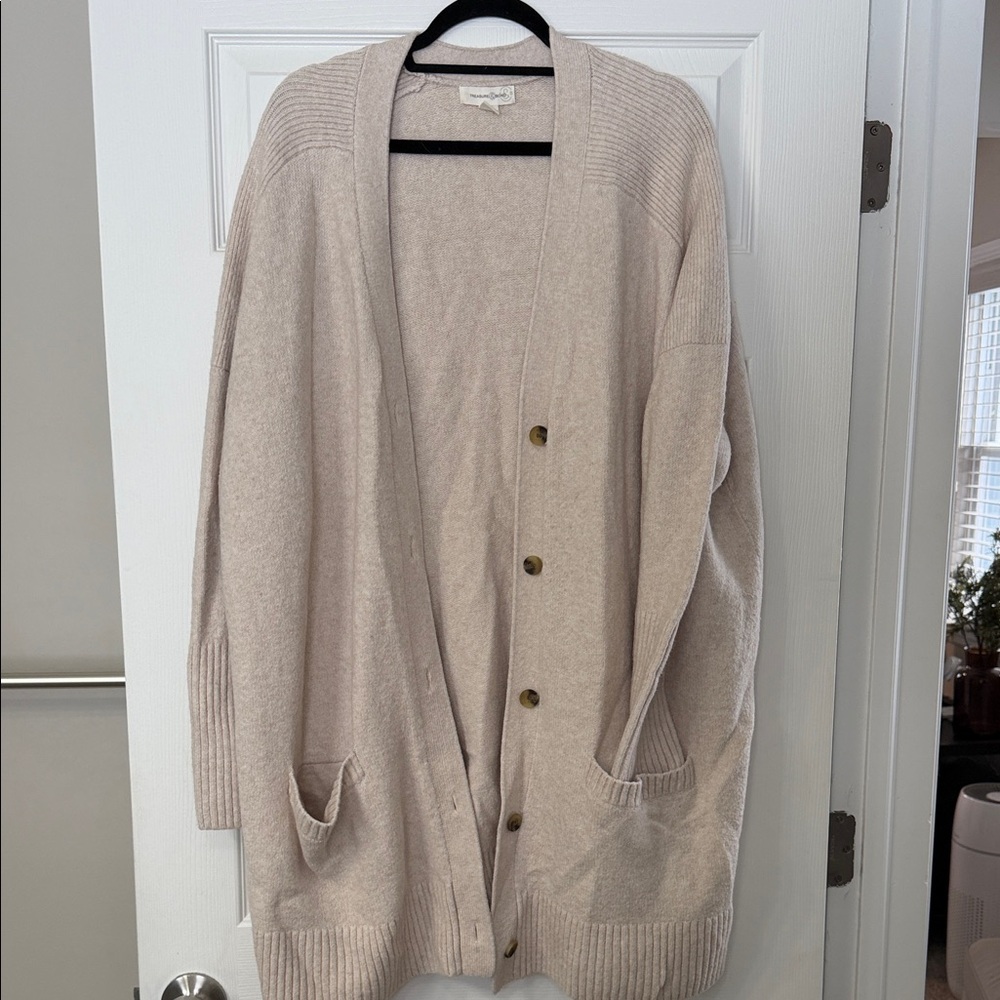Treasure & Bond Light Tan Cardigan Sweater